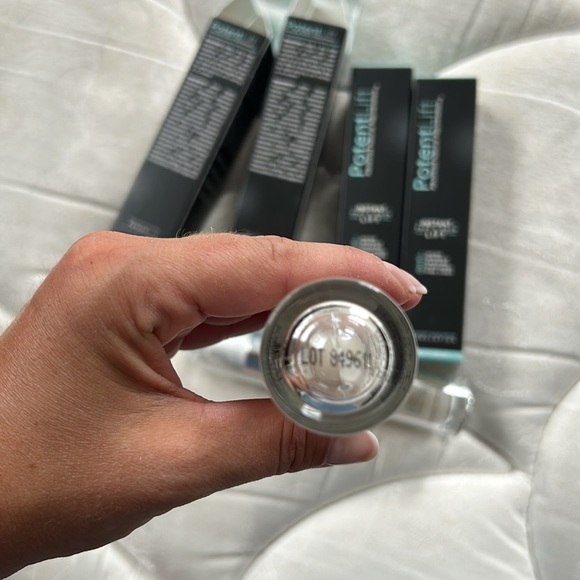 Potent Lift anti wrinkle serum - Picture 2 of 2